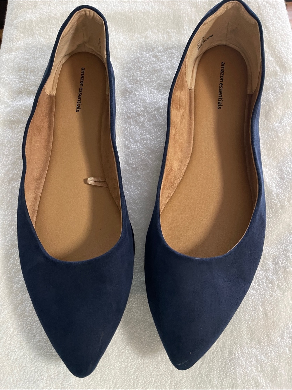 Navy blue ballet flats